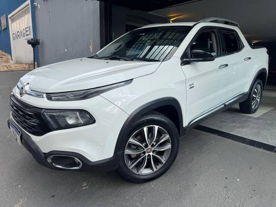 FIAT TORO 2.0 16V TURBO DIESEL VOLCANO 4WD AT9